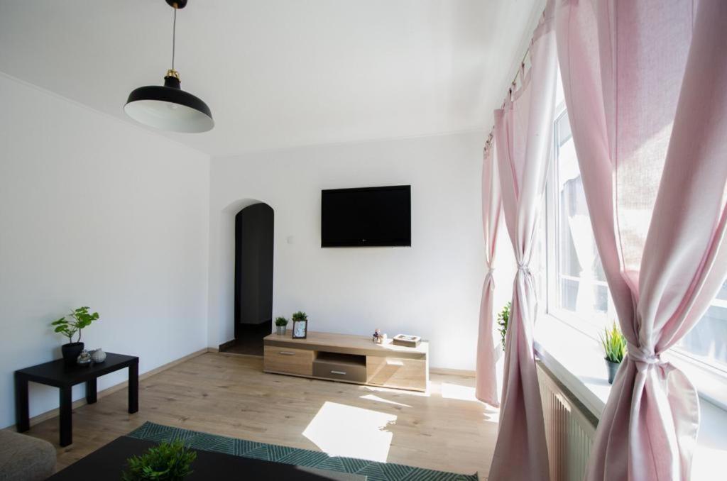 Bright Apartment Near Cismigiu And Old Town Бухарест Экстерьер фото